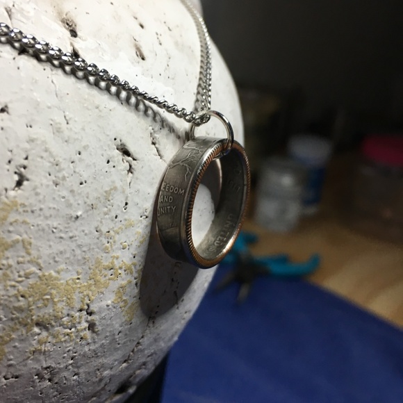 2001 Vermont State Quarter Coin Ring Necklace - Picture 2 of 8